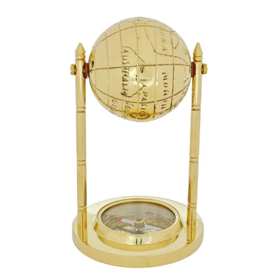 Globo decorativo de latón con brújula y posibilidad de personalización con grabado, dorado, altura 12,5 cm