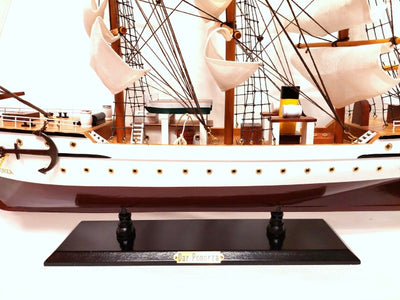 Modelo de velero Dar Pomorza de 80 cm con opción de grabado personalizado