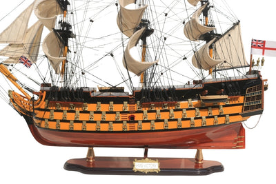 Modelo montado del velero HMS Victory de 80cm con posibilidad de personalización mediante grabado - Decoración exclusiva para regalo, hecho a mano con madera exótica, alta calidad y atención a los detalles