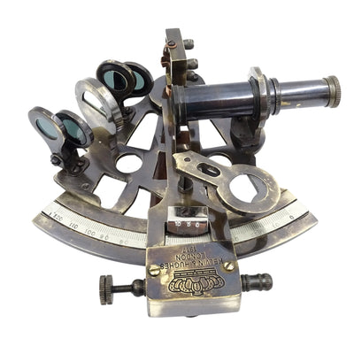Sextante de latón con grabado en caja de cuero - réplica de 1917, ideal para regalo a navegantes y astrónomos, dimensiones 13x12x6 cm, antigüedad, material: latón y vidrio
