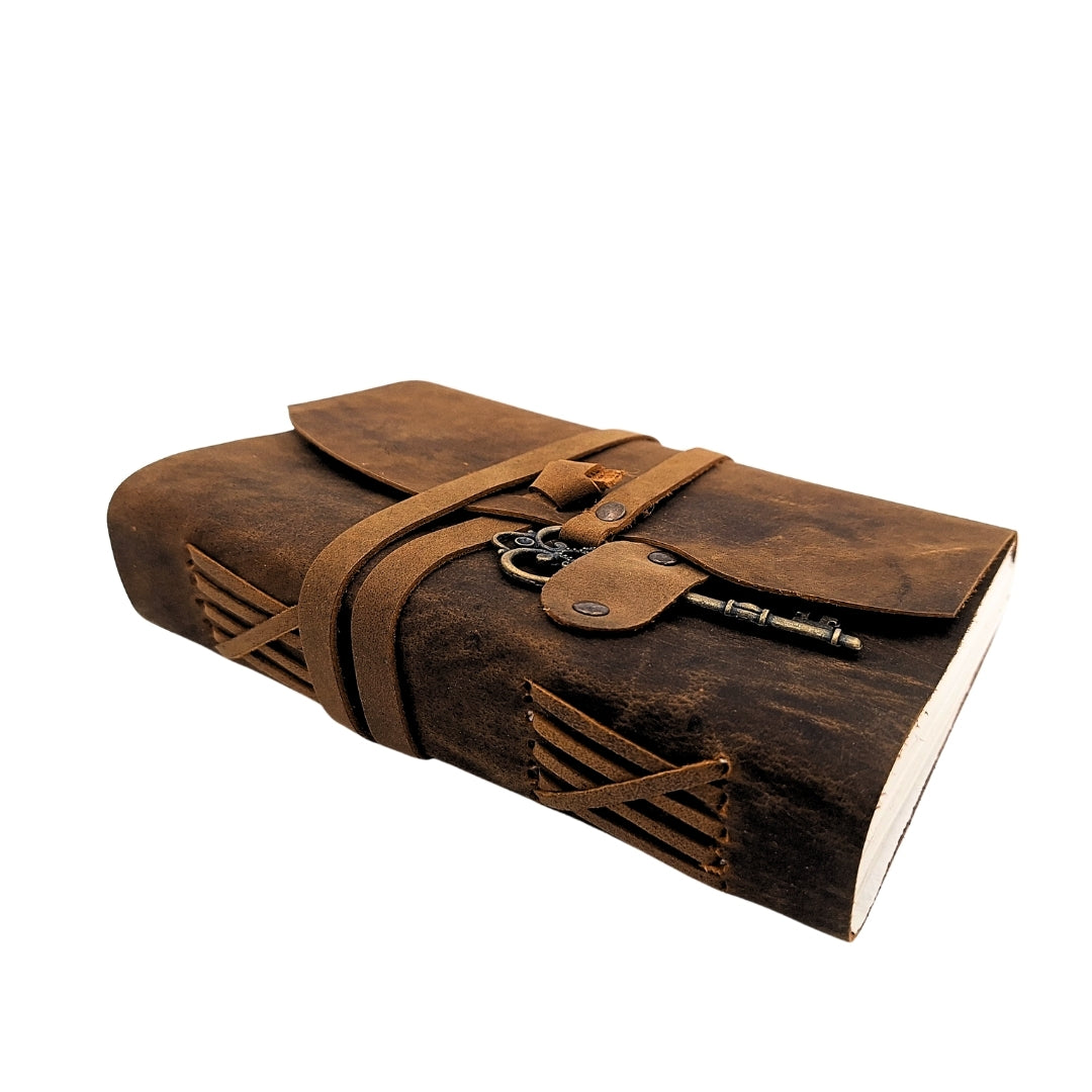 Cuaderno de cuero retro con llave y correa, 200 páginas, 18 x 13 cm