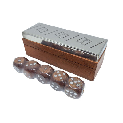 Juego de dados con grabado personalizado en caja de madera con tapa metálica, ideal para regalo – G1117, 12.5x4.5x4.5 cm