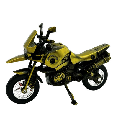 Modelo de motocicleta metálica HJ1 en color verde oscuro con posibilidad de personalización mediante grabado