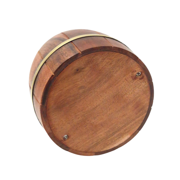 Hucha grande de madera barril con herrajes de latón