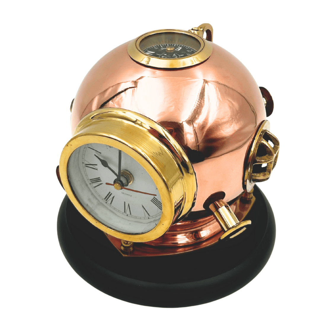 Reloj de escritorio Casco de buzo con brújula - Latón sobre base de madera con opción de grabado personalizado - Regalo ideal para amantes del mar y estilo vintage - Altura 16 cm, diámetro del reloj 8,5 cm  