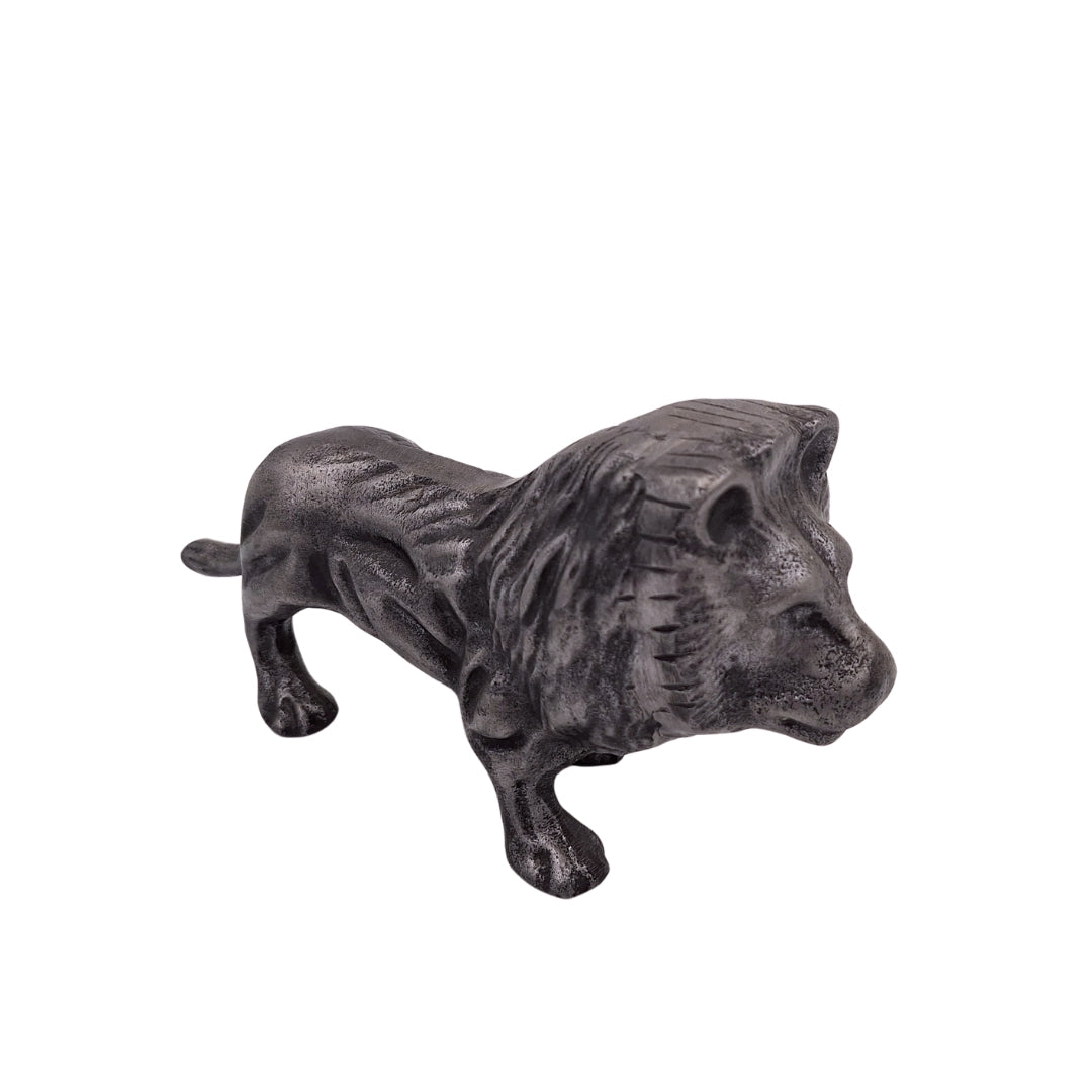 Figura decorativa LEO de aluminio en color plateado, grabado personalizado  