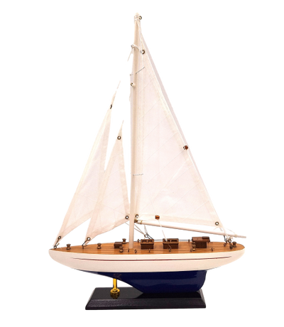 Modelo de yate de madera altura 42 cm con posibilidad de personalización con grabado