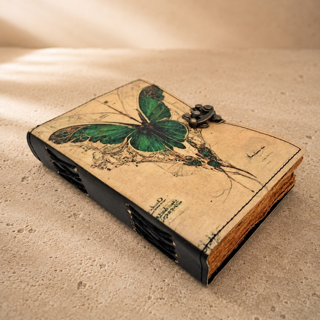 Cuaderno de Piel Retro Mariposa con Grabado