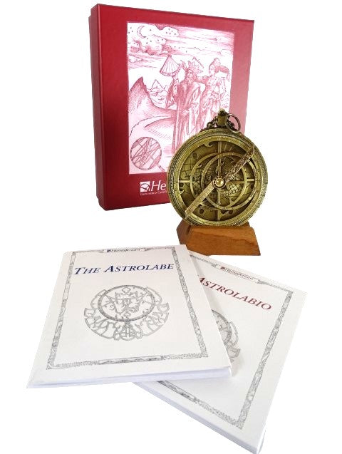 Astrolabio europeo H32 – réplica renacentista premium con posibilidad de personalización mediante grabado – regalo ideal con elegante pedestal de madera – altura 12 cm, hecho a mano con atención al detalle