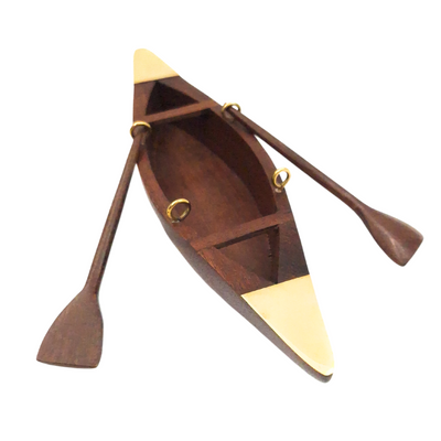 Elegante modelo de barco de madera de 25 cm - Adorno para escritorio con elementos de latón - Regalo ideal para un navegante con opción de personalización mediante grabado - Estilo marinero y retro