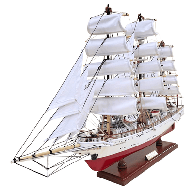 Modelo exclusivo de velero del barco Dar Młodzieży XXL de 71 cm, con posibilidad de personalización mediante grabado