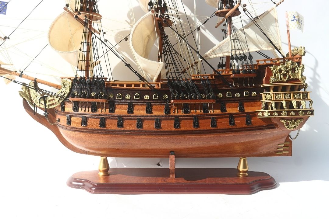 Modelo de lujo del velero Soleil Royal de 65cm - SOL6, con posibilidad de personalización mediante grabado