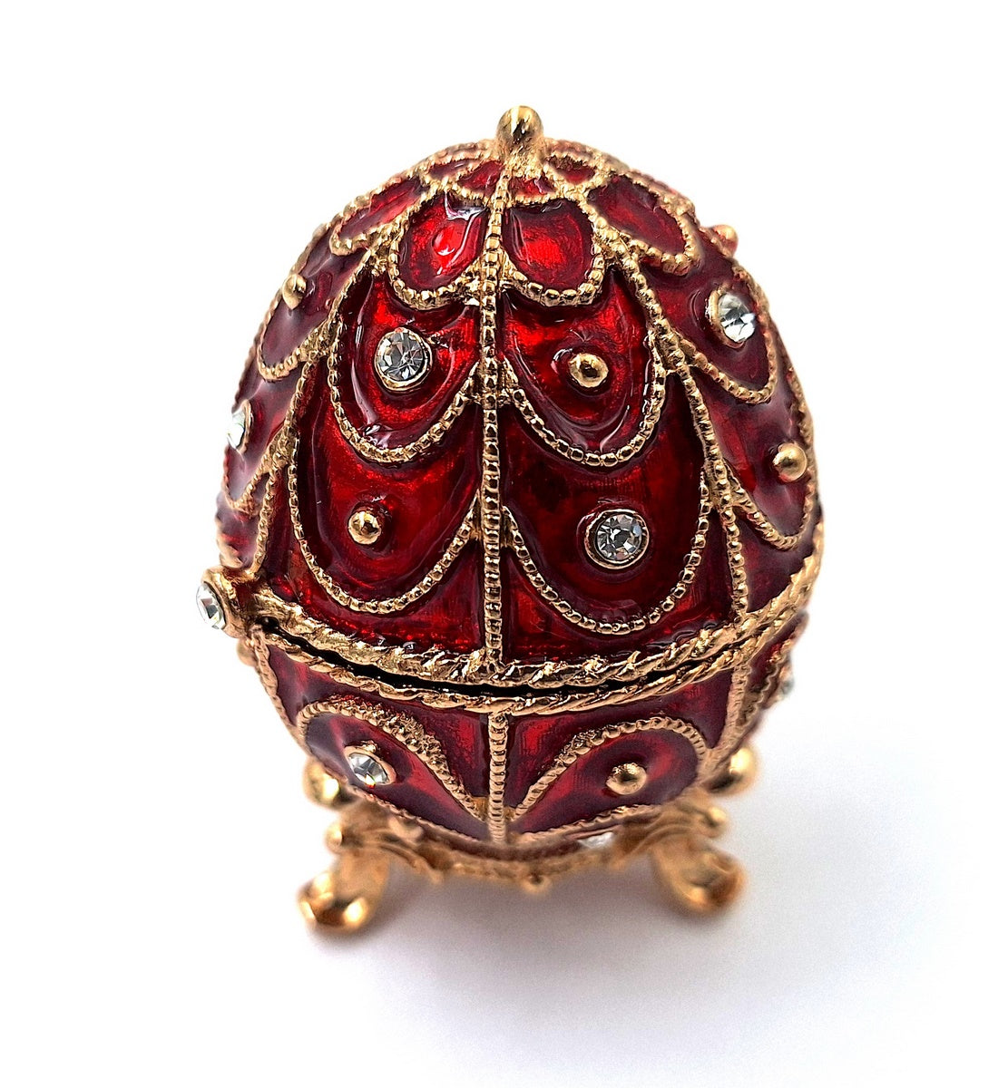 Exclusiva caja metálica Fabergé con cristales en color rojo y dorado, posibilidad de personalización con grabado, ideal para regalo, dimensiones 5,5x6,5 cm
