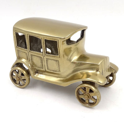 Modelo de coche retro de metal BMW Dixi en color latón antiguo con posibilidad de personalización con grabado