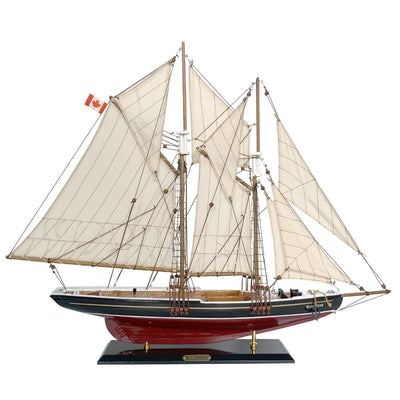 Modelo de velero Bluenose de 80 cm con posibilidad de personalización con grabado