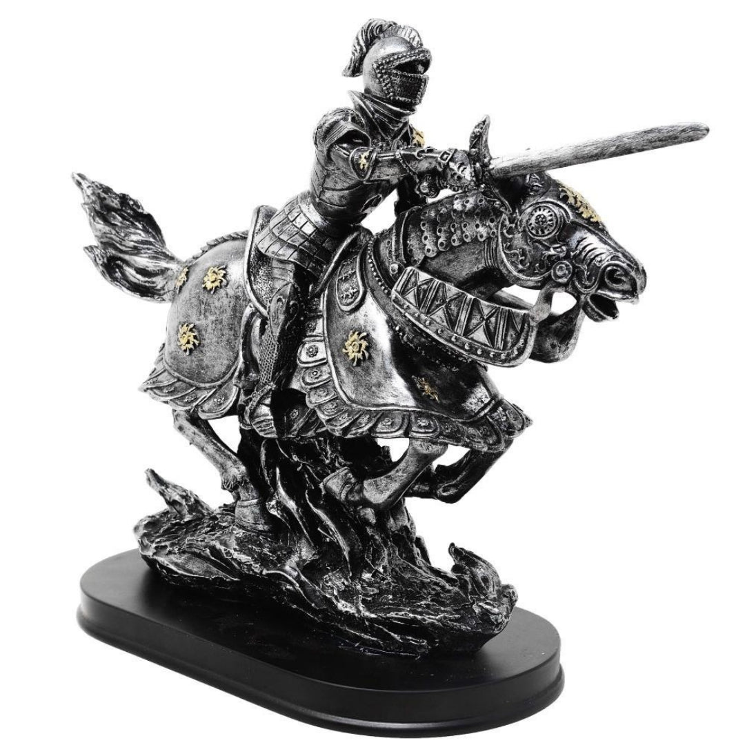 Figura Caballero a caballo 31 cm – pintada a mano en polyresina con posibilidad de personalización con grabado