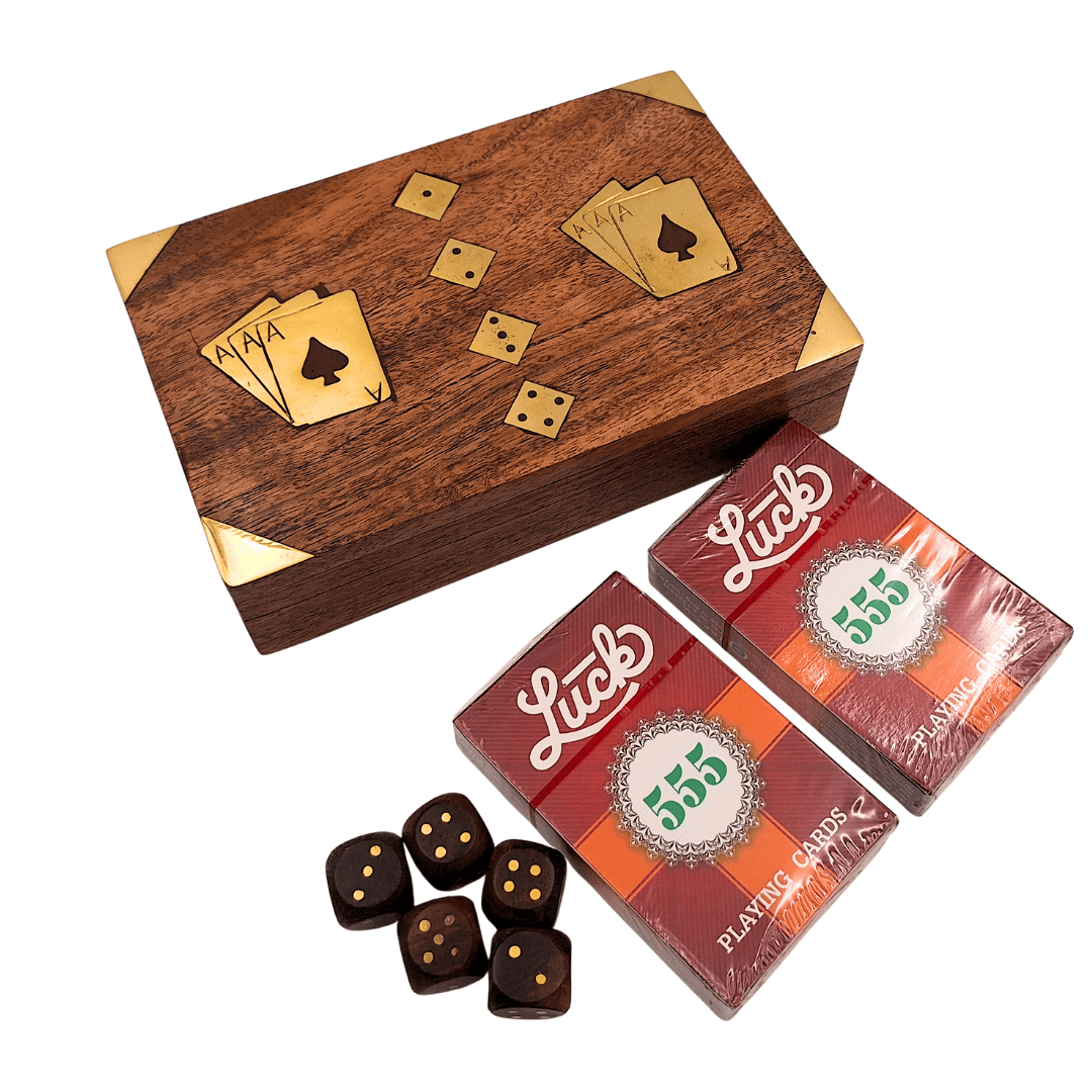 Elegante conjunto de juego con dos barajas de cartas y dados en caja de madera con adornos de latón - Grabado personalizado  