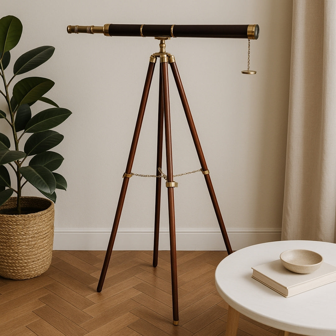Catalejo decorativo TWSS sobre trípode de madera con posibilidad de grabado personalizado  