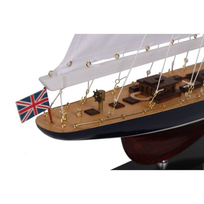 Réplica del yate Endeavour de 70 cm con posibilidad de personalización mediante grabado
