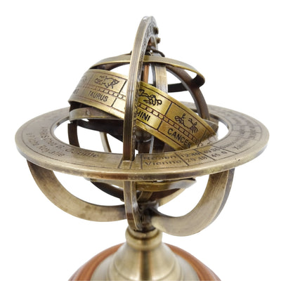 Astrolabio de latón de 14 cm con grabado - regalo único para amantes de la astronomía, elegante decoración de latón y madera en color dorado