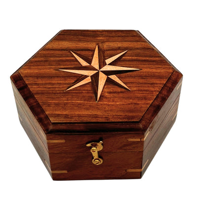 Brújula de latón con reloj de sol en elegante caja de madera - regalo ideal con opción de personalización con grabado - estilo retro, fabricación clásica, alta calidad