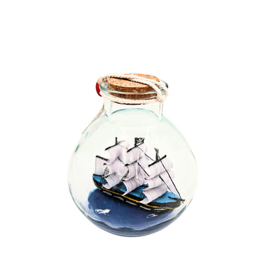 Miniatura de velero en botella con posibilidad de personalización con grabado – decoración náutica clásica para regalo, 10 x 10 x 11 cm