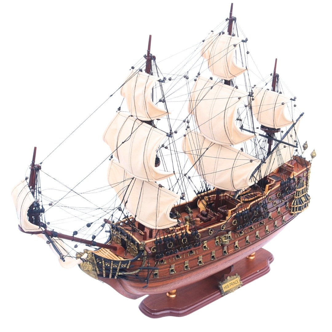 Gran modelo exclusivo del velero HMS Prince de 94cm con posibilidad de personalización mediante grabado