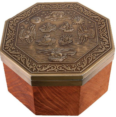 Brújula magnética cardán exclusiva H43 de latón y madera con grabado personalizado
