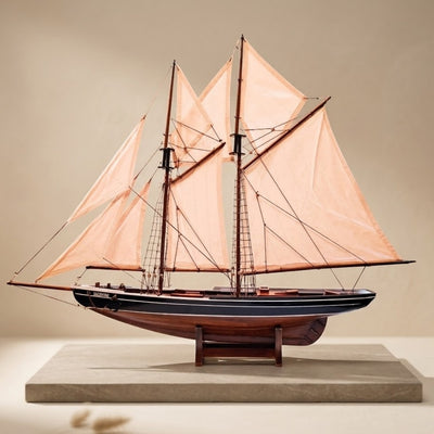 Modelo de Bergantín Bluenose de 78 cm con Grabado - Elegante Decoración Marinera de Madera para Regalo a Amantes de la Navegación y la Historia Marítima con Velas Naturales