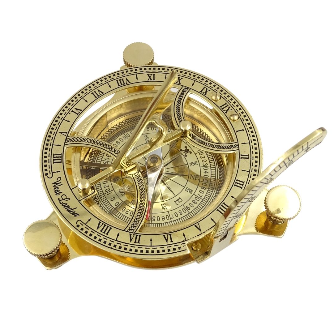 Brújula de latón con reloj de sol NC1504