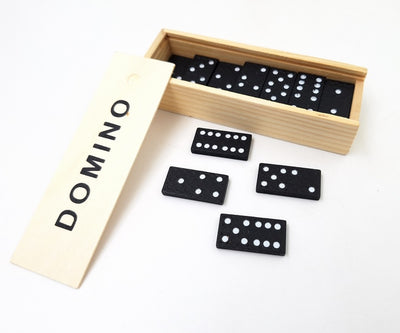 Dominó en caja de madera con posibilidad de grabado personalizado - regalo ideal para amantes de los juegos de mesa, 28 fichas de plástico, dimensiones de la caja 5 x 15 x 3,5 cm, material: madera y plástico