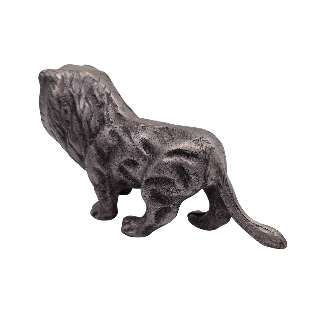 Figura decorativa LEO de aluminio en color plateado, grabado personalizado  