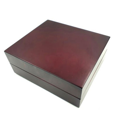 Caja de regalo de madera 14 x 16 x 6,7 cm en color cereza oscura con inserto de fieltro y posibilidad de personalización con grabado