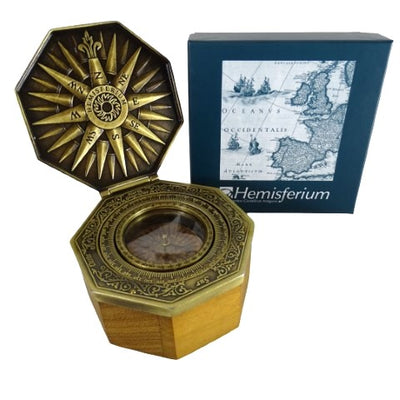 Brújula magnética cardán exclusiva H43 de latón y madera con grabado personalizado
