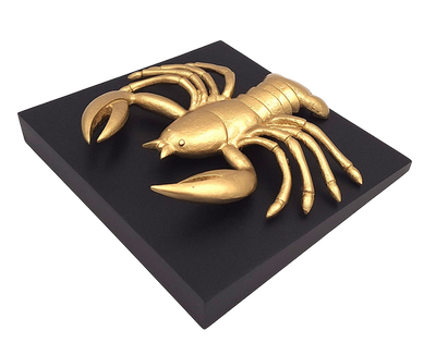 Figura decorativa dorada de Cáncer de aluminio con posibilidad de personalización mediante grabado - regalo elegante para cualquier ocasión, dimensiones 29 x 27,5 x 9 cm, base de madera negra