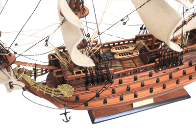 Modelo exclusivo de velero del barco San Felipe - SF4, con posibilidad de personalización mediante grabado