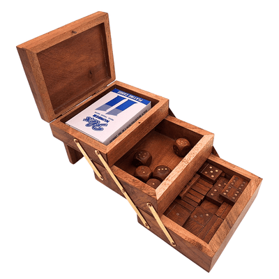 Elegante Set de Juegos 3 en 1 con Grabado Personalizado - Cartas, Dados, Dominó en Caja de Madera con Adornos de Latón - Regalo Ideal para Amantes de los Juegos - Medidas 12 x 9,5 x 10,5 cm