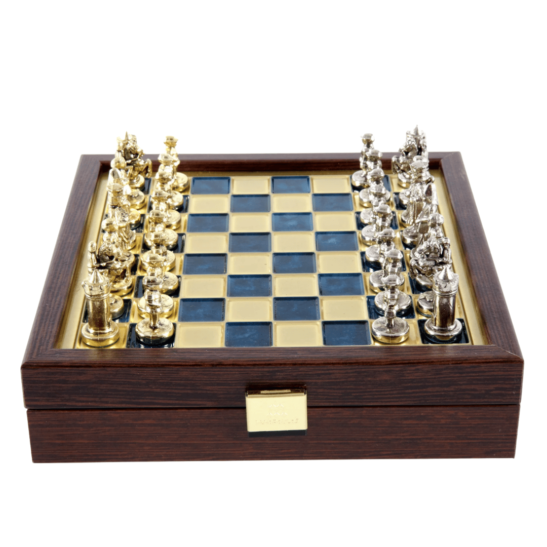 Elegante ajedrez premium de latón de 20x20cm, estilo bizantino, con grabado personalizado - Regalo ideal para ajedrecistas y amantes de la historia - Piezas hechas a mano con acabado dorado y plateado
