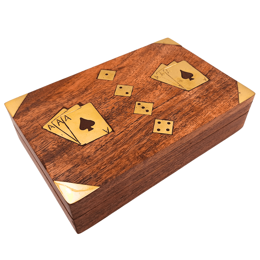 Elegante conjunto de juego con dos barajas de cartas y dados en caja de madera con adornos de latón - Grabado personalizado  
