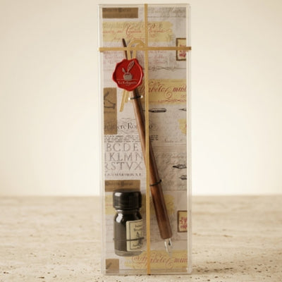 Set elegante de caligrafía con pluma de madera y tinta negra, posibilidad de personalización con grabado, ideal para regalo a amantes del arte de la escritura, en caja decorativa 7,5 x 22 x 3 cm