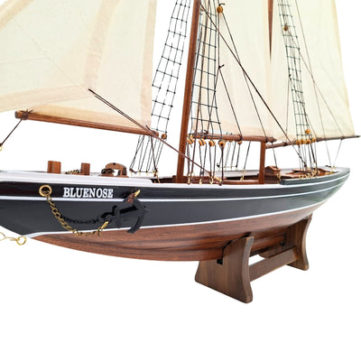 Modelo de Bergantín Bluenose de 78 cm con Grabado - Elegante Decoración Marinera de Madera para Regalo a Amantes de la Navegación y la Historia Marítima con Velas Naturales