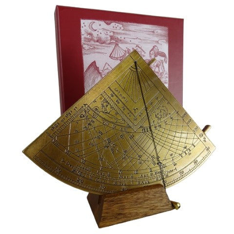 Cuadrante solar de latón Gunter H39 con base de madera, opción de personalización con grabado, regalo ideal para amantes de la astronomía, altura 17 cm, elegante embalaje para regalo