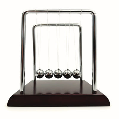 Elegantes Bolas de Newton con Grabado - Madera Metal