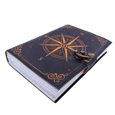 Cuaderno de cuero Rosa de los Vientos retro negro y dorado con grabado personalizado