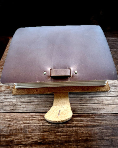 Notatnik Premium "RetroNotes" – Elegante cuaderno de Cuero Auténtico - 200 páginas, 120g, cuaderno, bloc de dibujo, color marrón, personalización con grabado