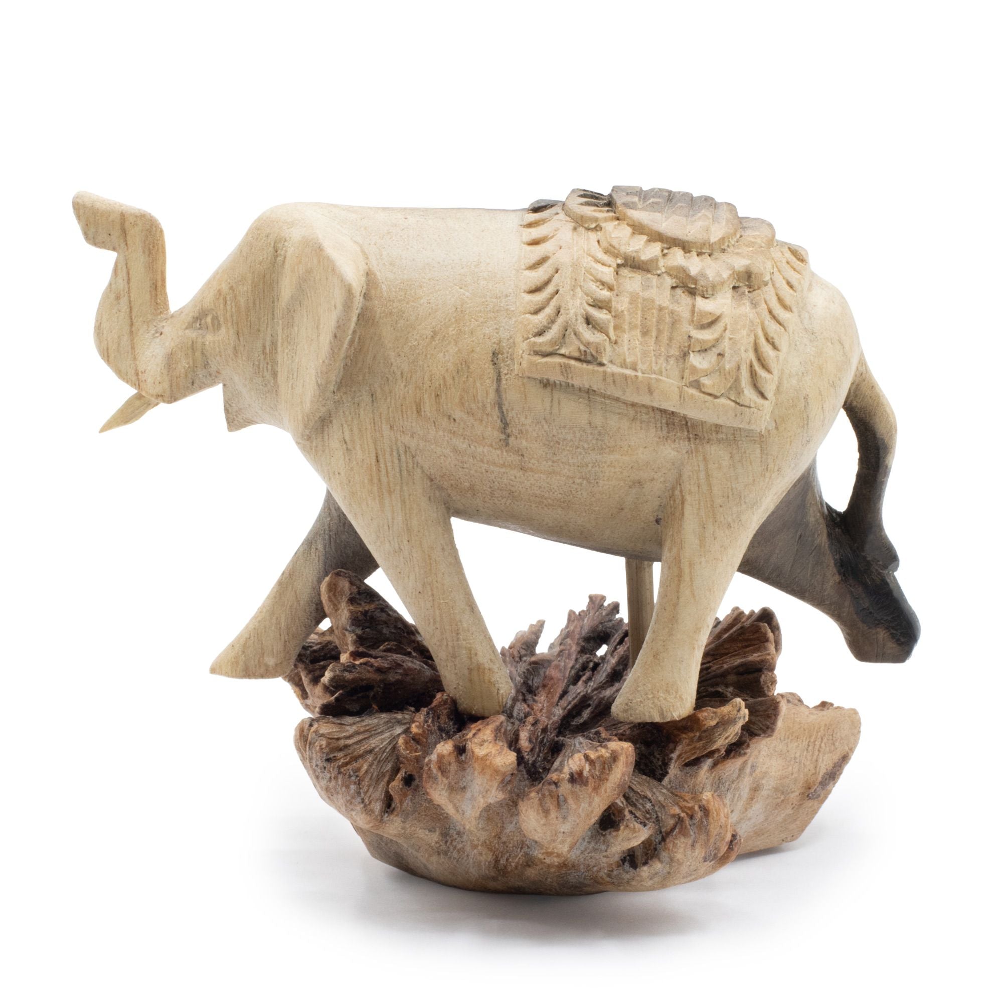 Figura de elefante tallada a mano en madera parásita