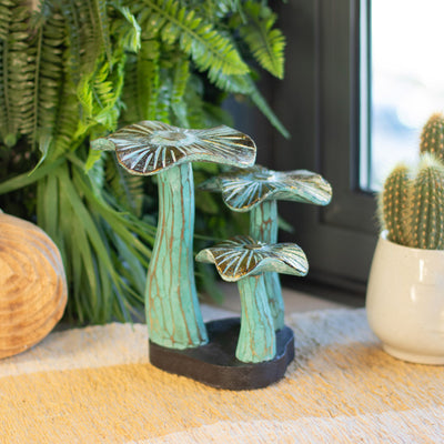 Pequeño hongo dorado artístico de 20 cm - Hecho a mano en madera con tonos turquesa