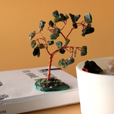 Árbol de aventurina sobre base de ágata - verde, 10 cm, 35 cristales