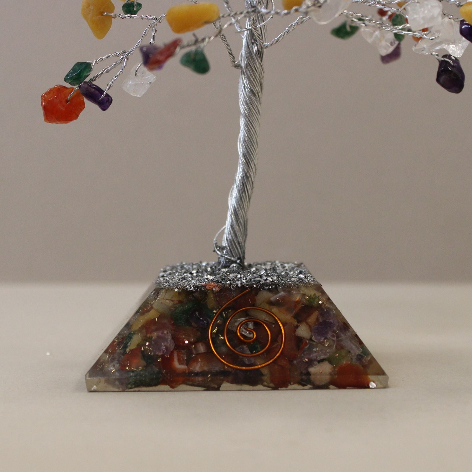 Árbol de la suerte con base de orgonita