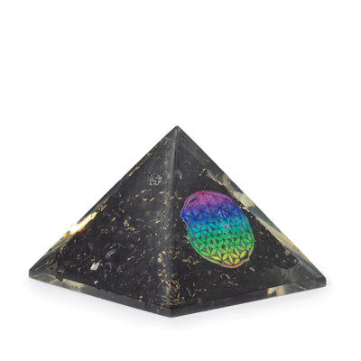 Pirámide de orgonita de turmalina negra 5,5x4,5 cm con flor de la vida